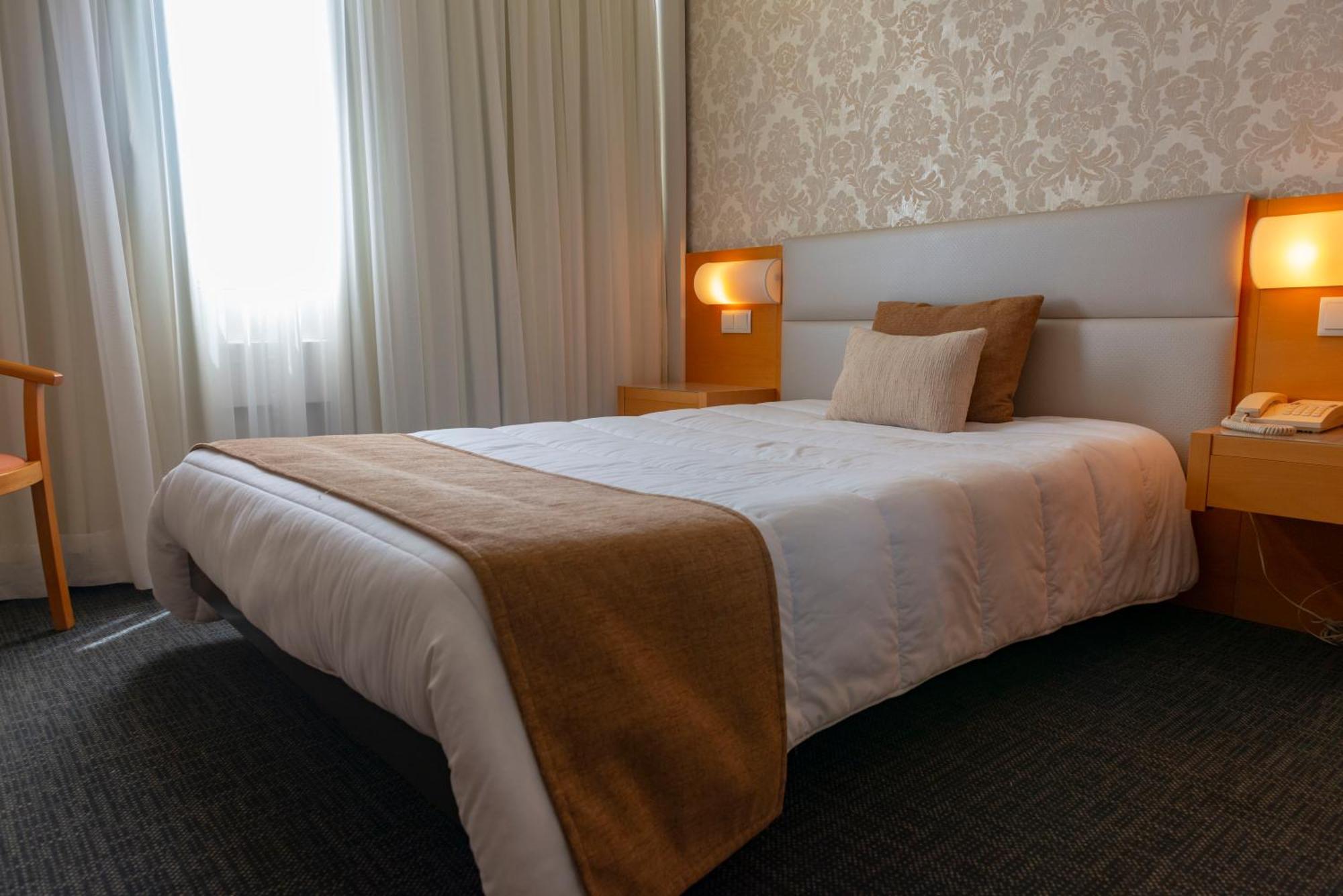 Hotel Eurosol Leiria & Jardim Exterior photo