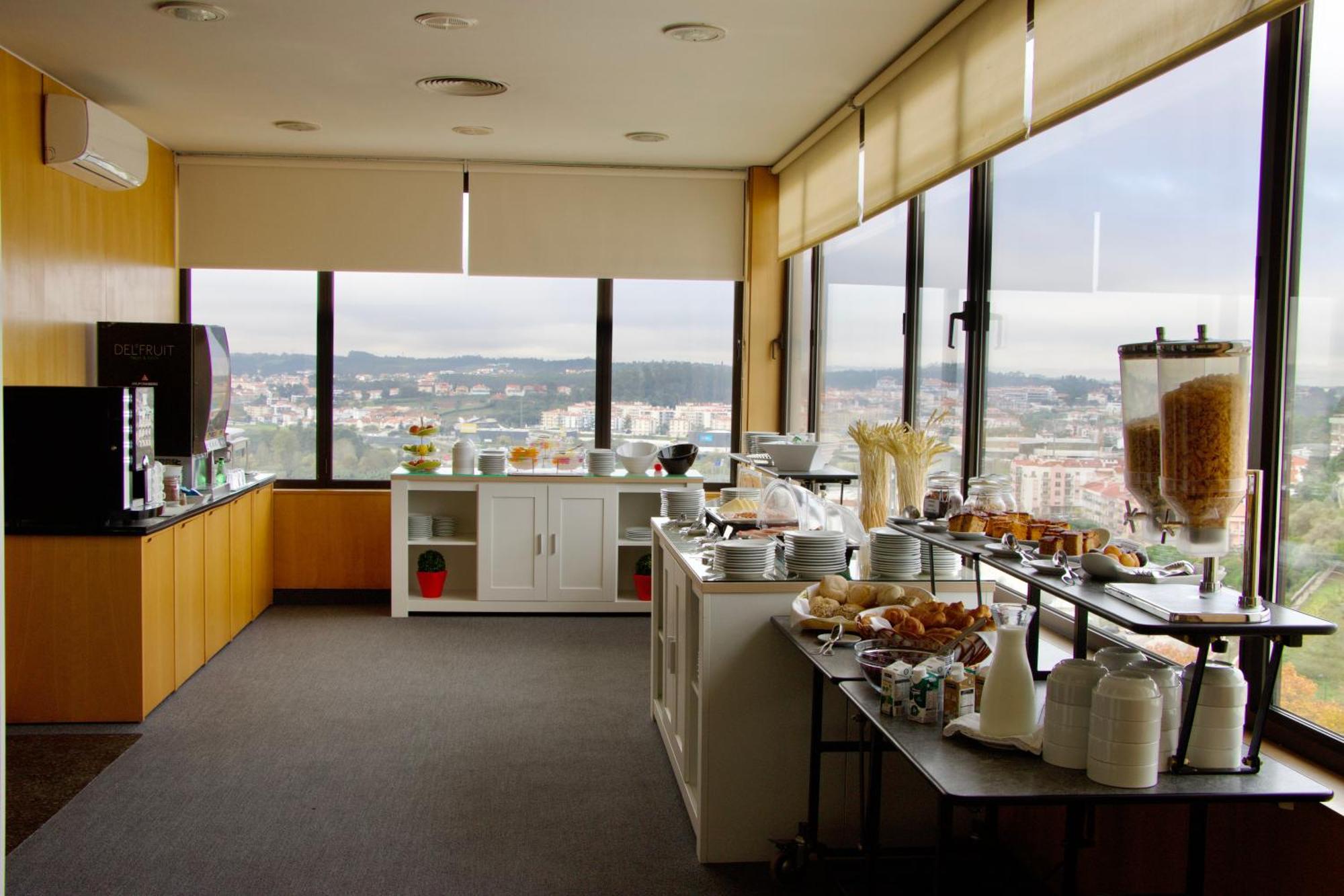 Hotel Eurosol Leiria & Jardim Exterior photo
